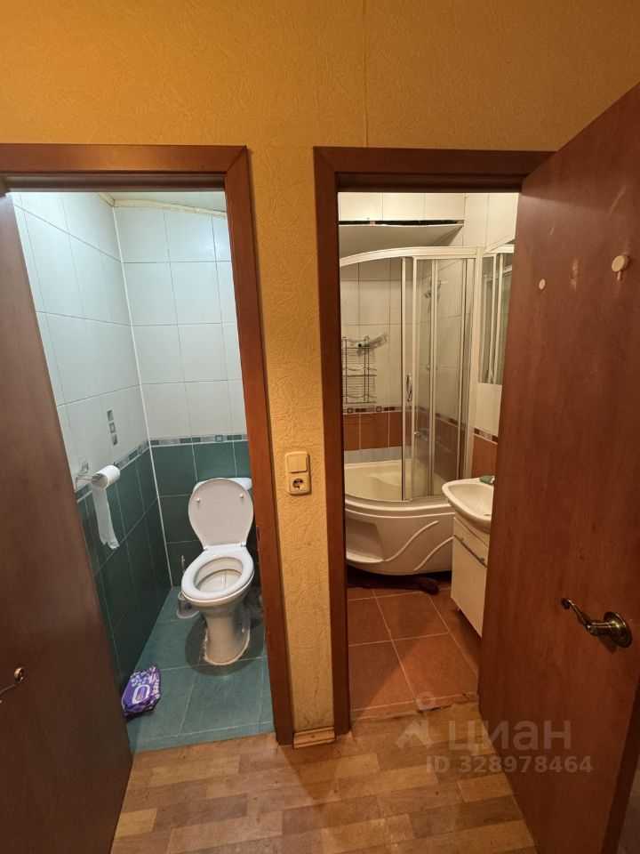2-комнатная квартира, 70 м² — фотография 3