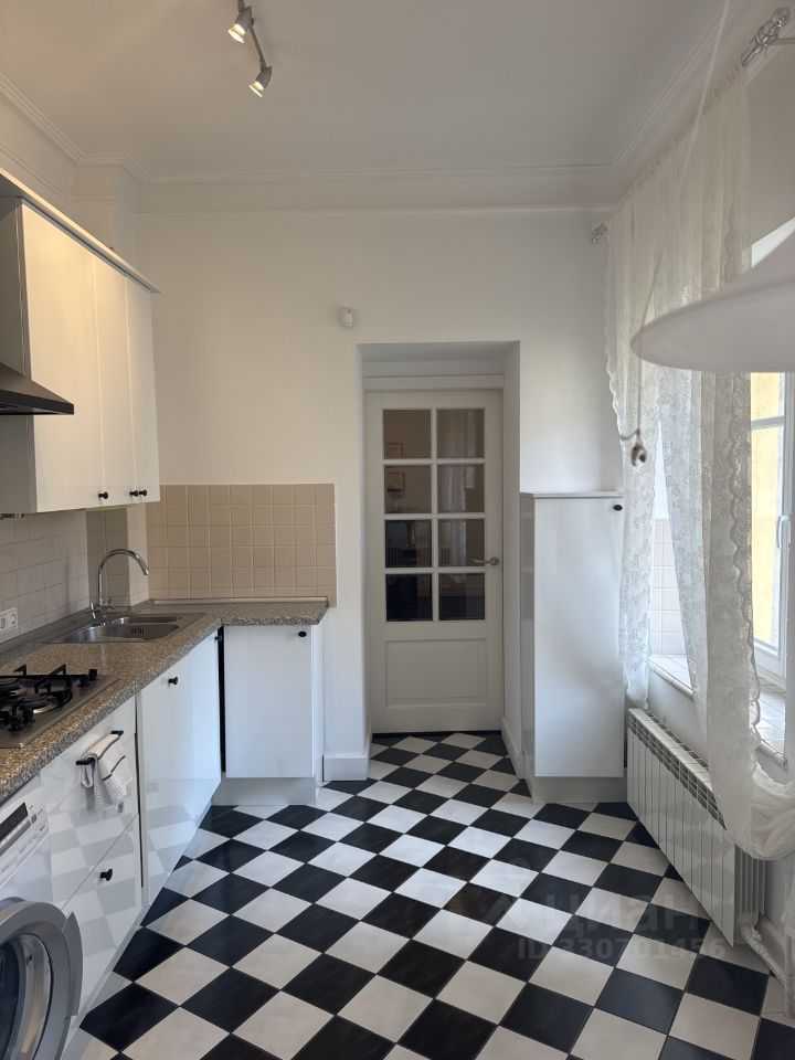 4-комнатная квартира, 104 м² — фотография 2