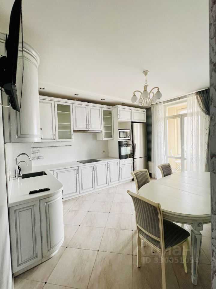 3-комнатная квартира, 120 м² — фотография 2