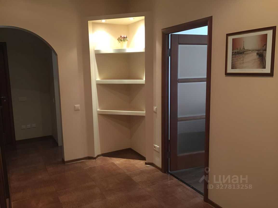 2-комнатная квартира, 70 м² — фотография 3