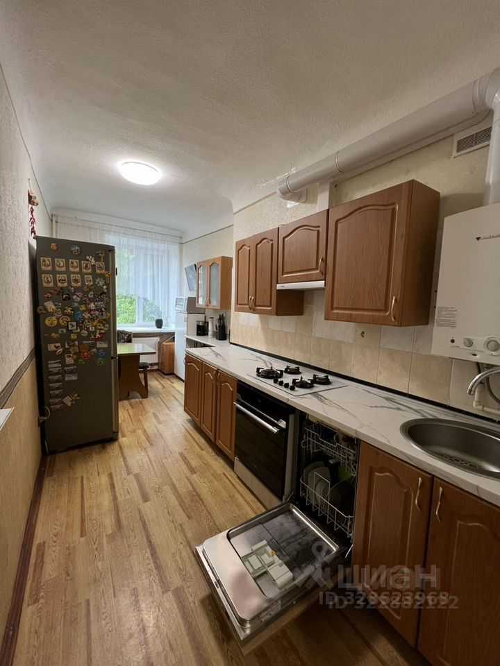 2-комнатная квартира, 70 м² — фотография 3