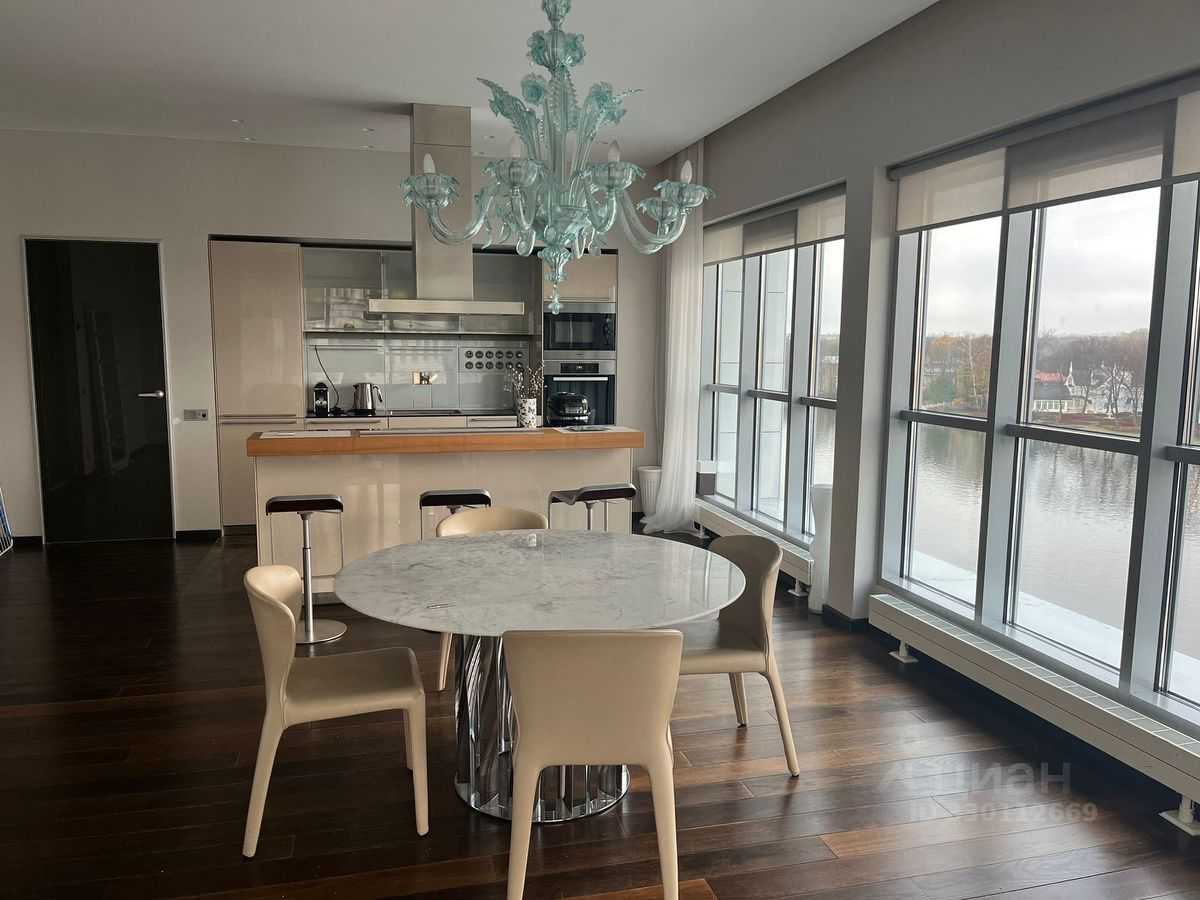 4-комнатная квартира, 163,5 м² — фотография 2