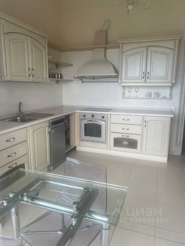 2-комнатная квартира, 69 м² — фотография 3