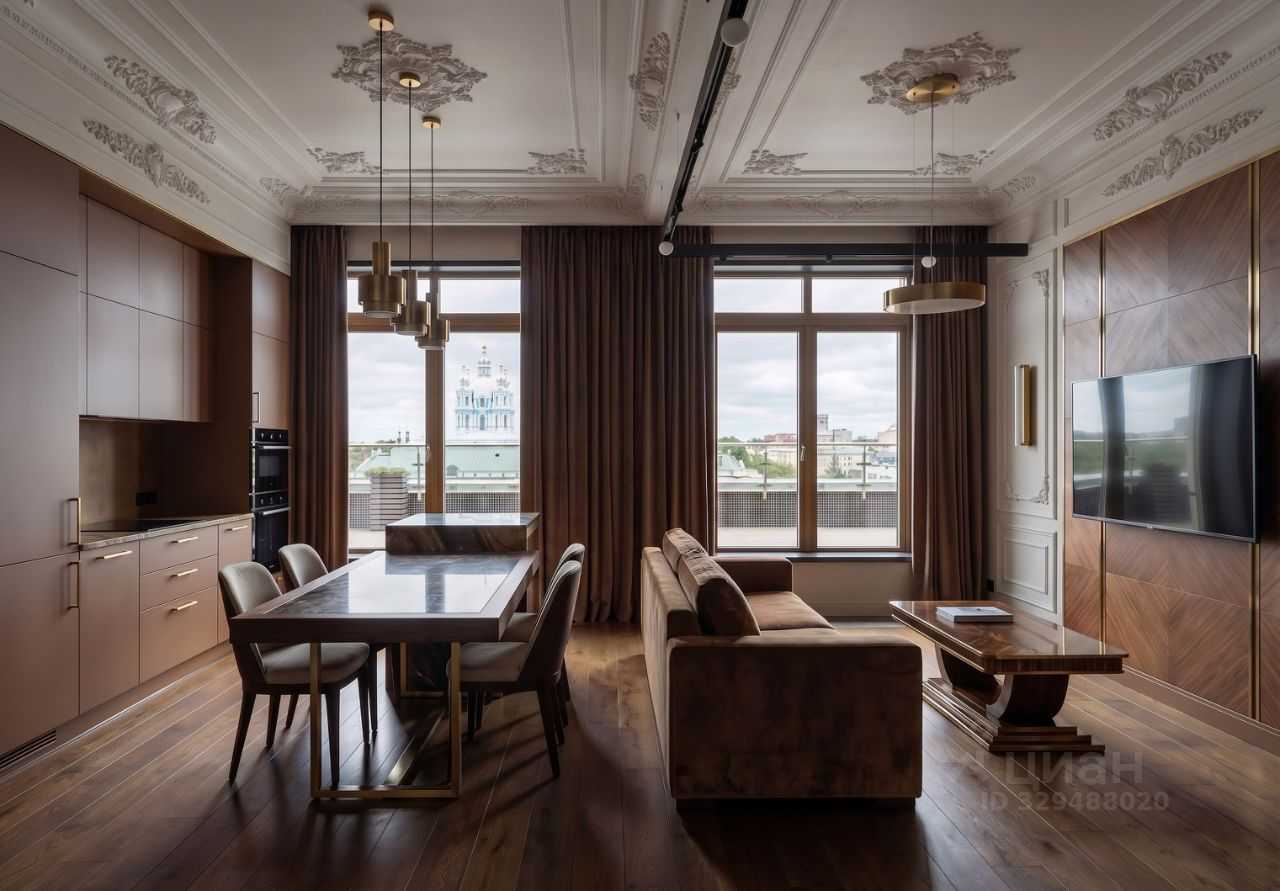 5-комнатная квартира, 200 м²