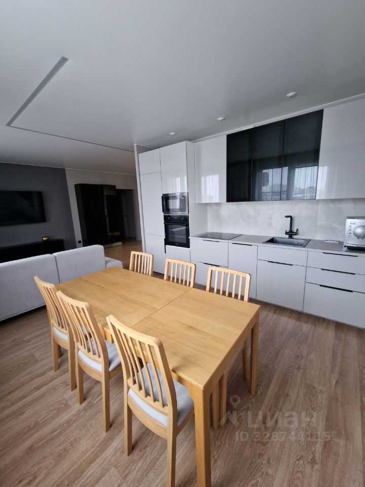 3-комнатная квартира, 110 м² — фотография 2