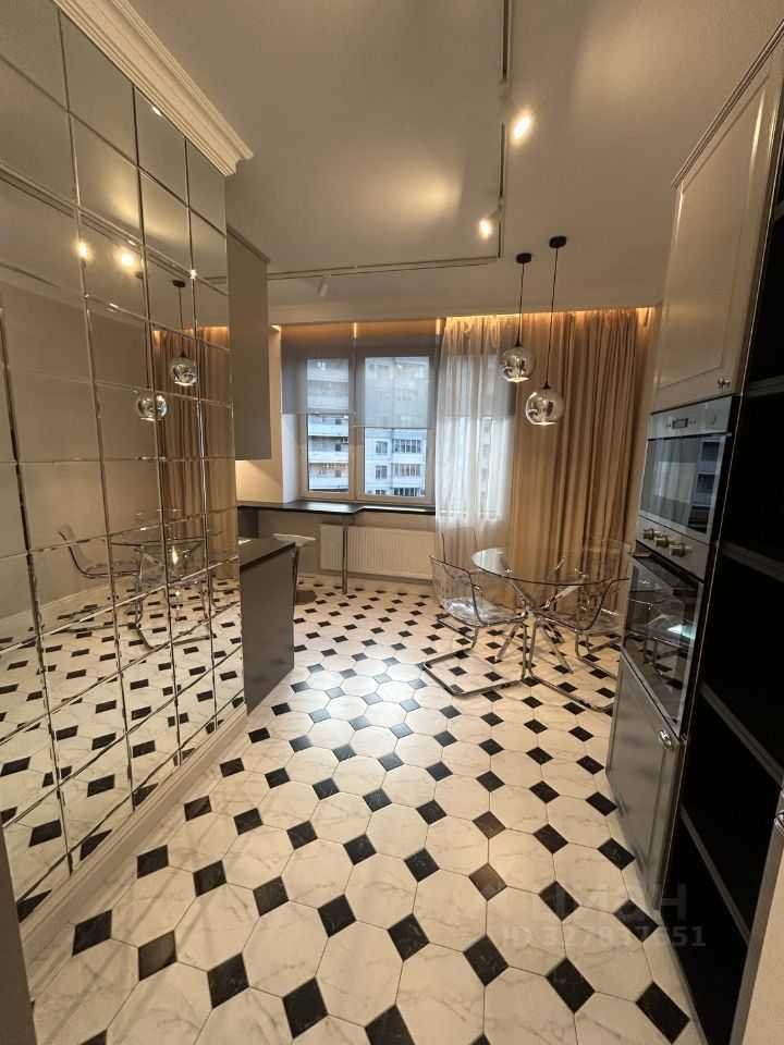 2-комнатная квартира, 70 м² — фотография 2