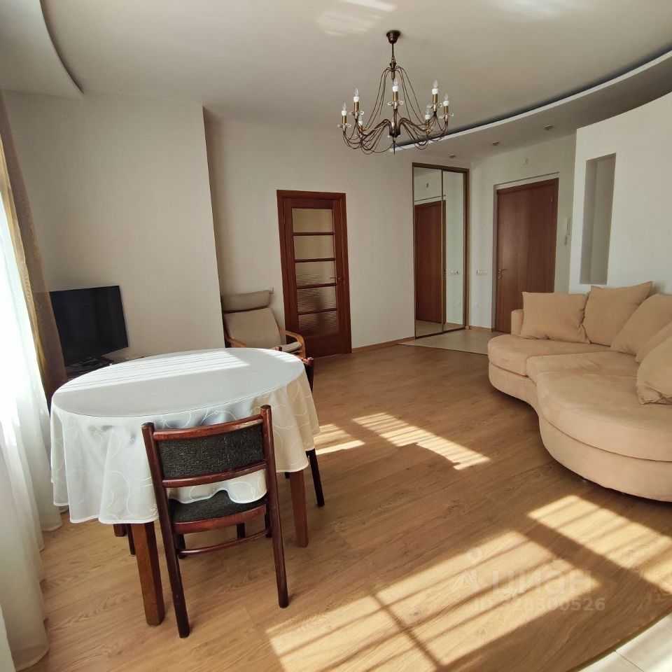 1-комнатная квартира, 50 м² — фотография 3