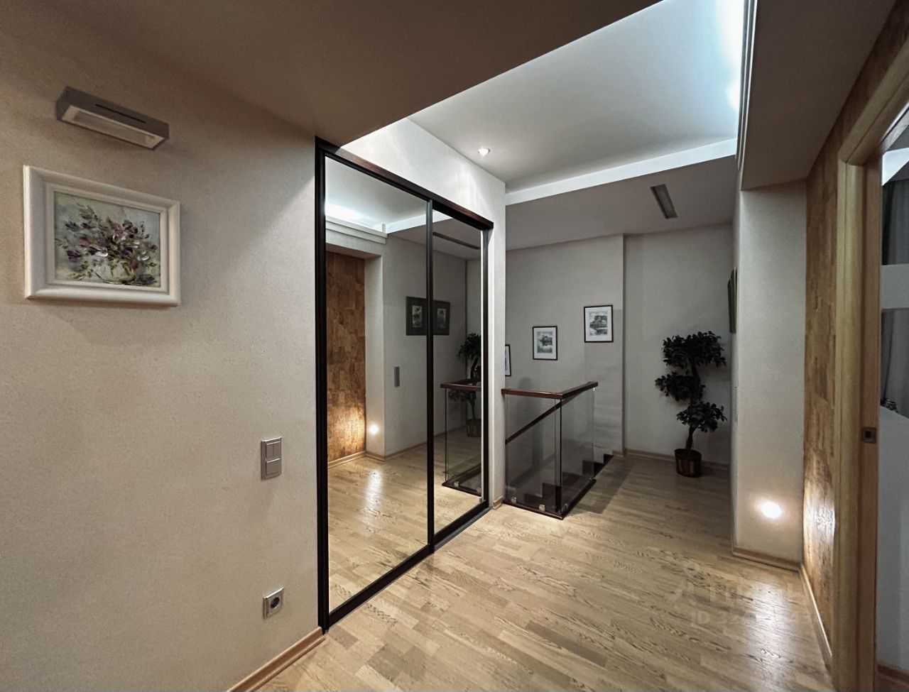 4-комнатная квартира, 136 м² — фотография 2