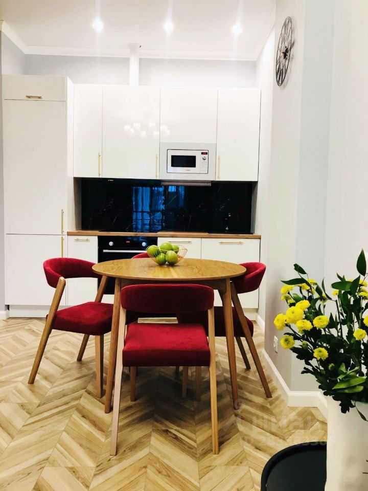 1-комнатная квартира, 54 м² — фотография 2