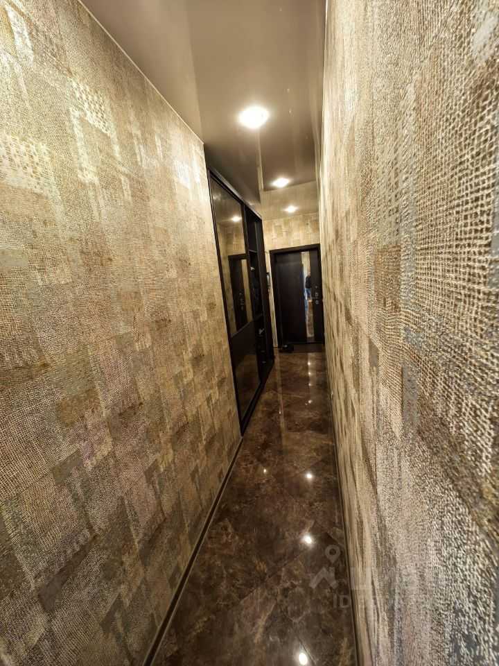 2-комнатная квартира, 67 м² — фотография 3