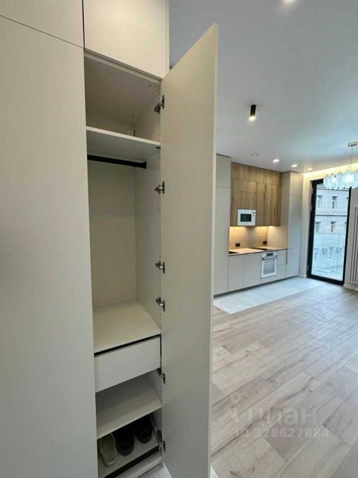 2-комнатная квартира, 56 м² — фотография 2