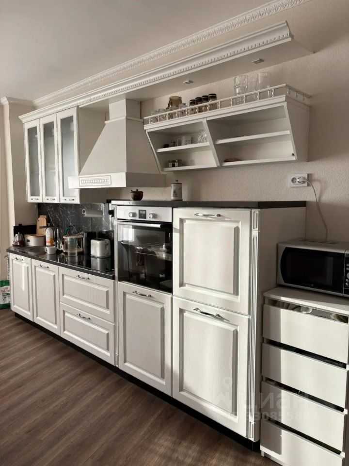 4-комнатная квартира, 140 м²
