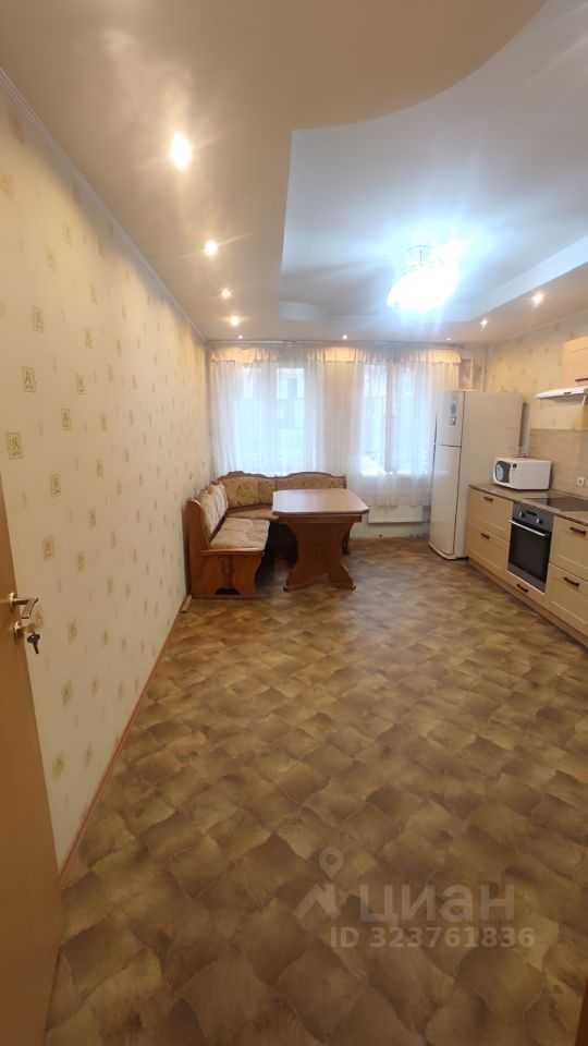 3-комнатная квартира, 102 м² — фотография 2