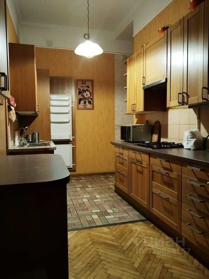 2-комнатная квартира, 68 м² — фотография 3