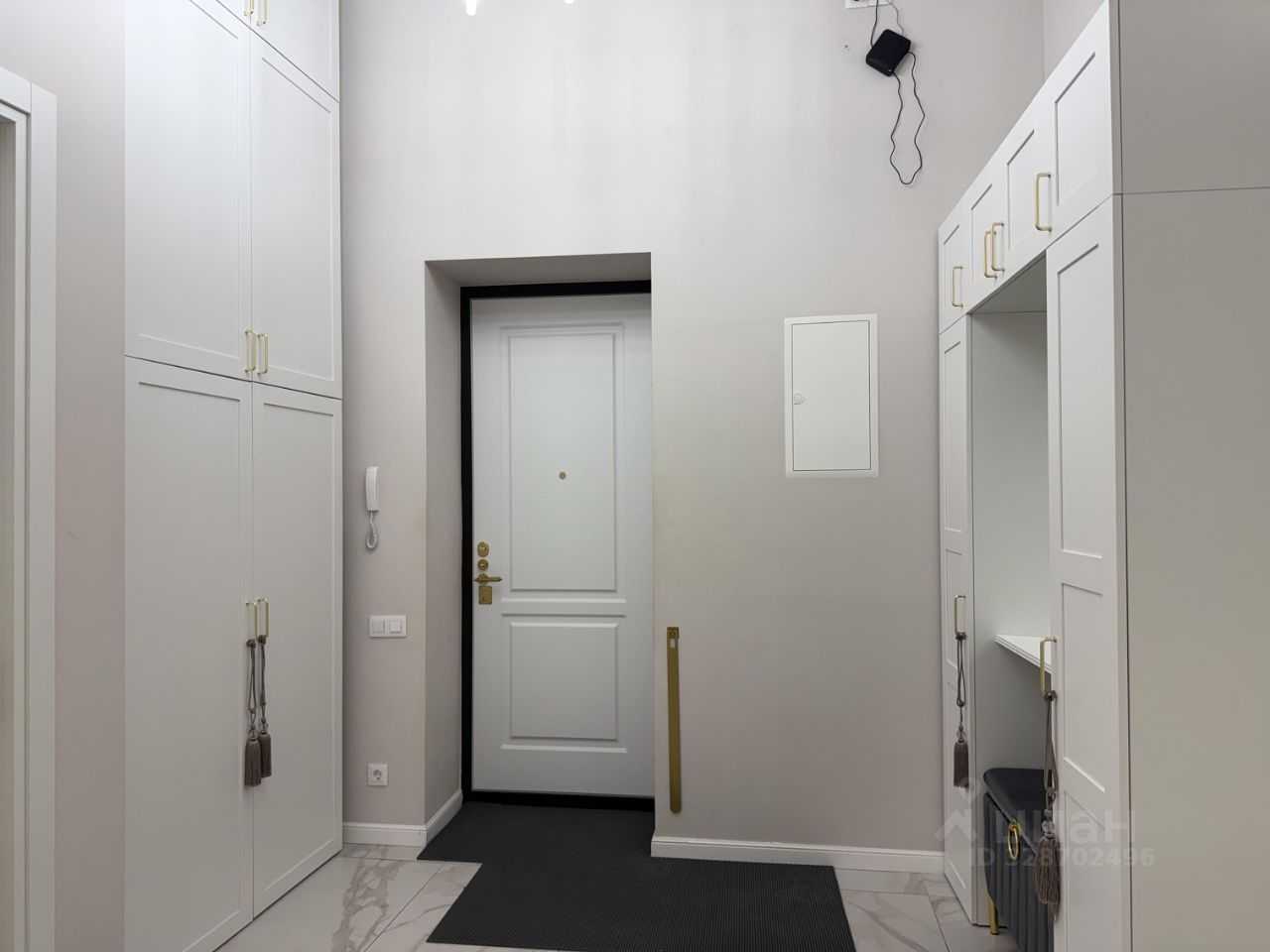 2-комнатная квартира, 75 м² — фотография 2