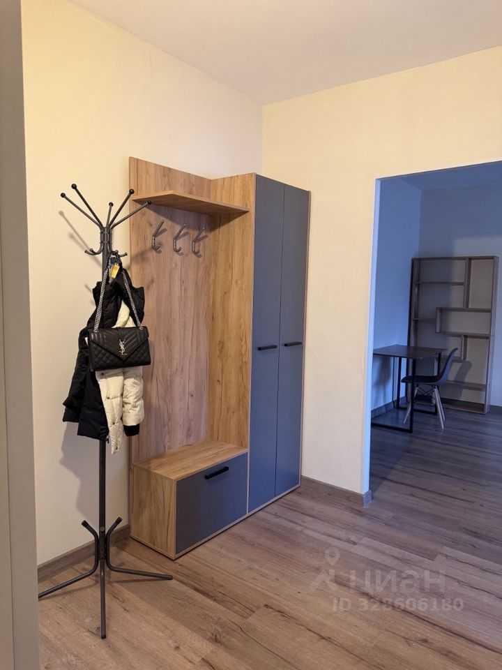 2-комнатная квартира, 58 м² — фотография 2