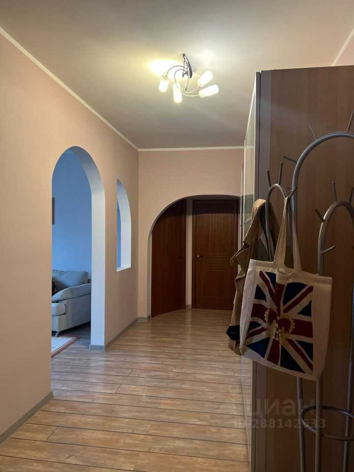 3-комнатная квартира, 106 м² — фотография 2
