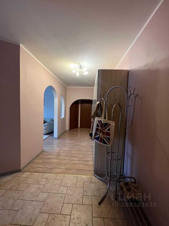 3-комнатная квартира, 106 м² — фотография 3