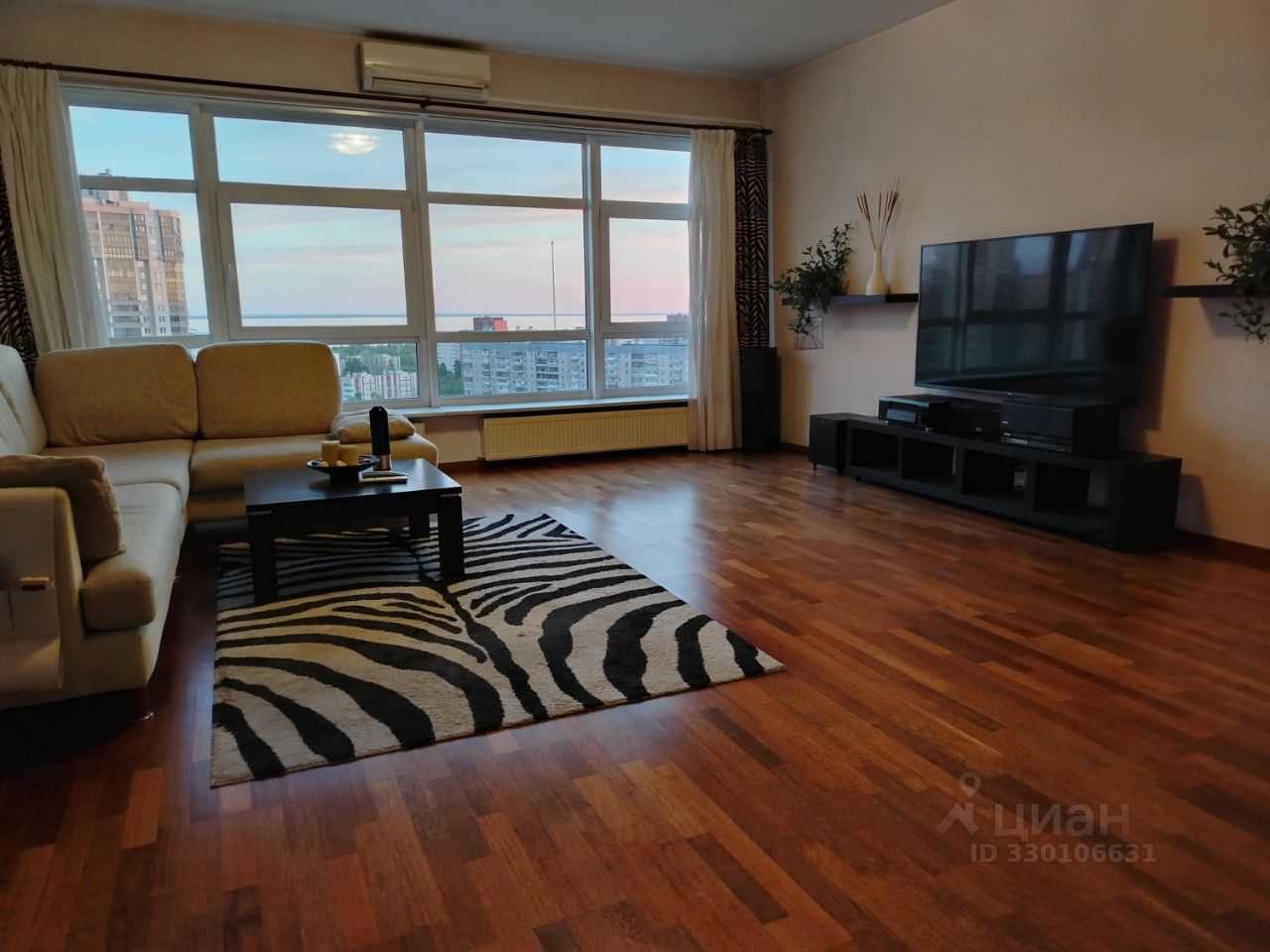 4-комнатная квартира, 130 м²