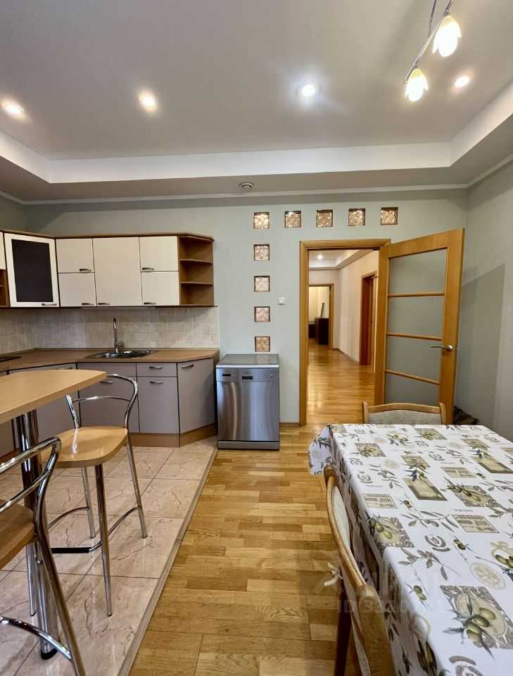 3-комнатная квартира, 116 м²