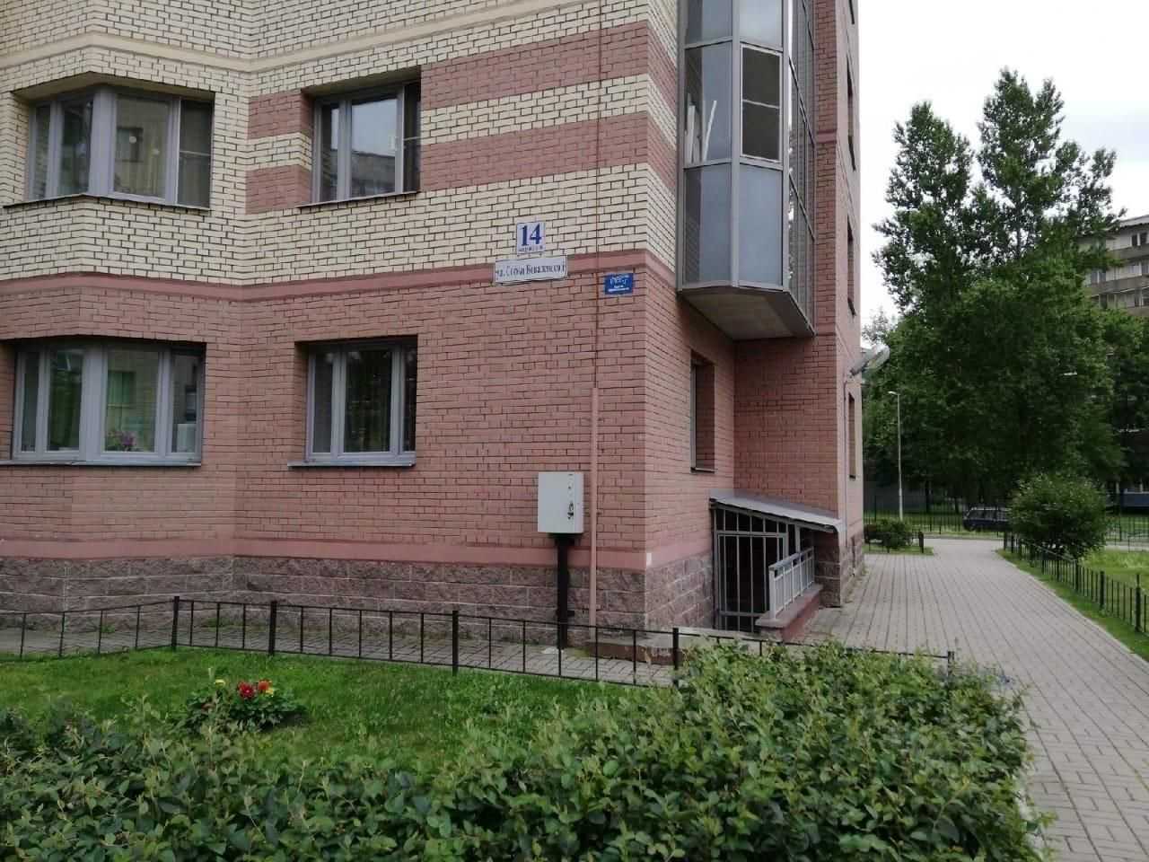 2-комнатная квартира, 72 м² — фотография 2
