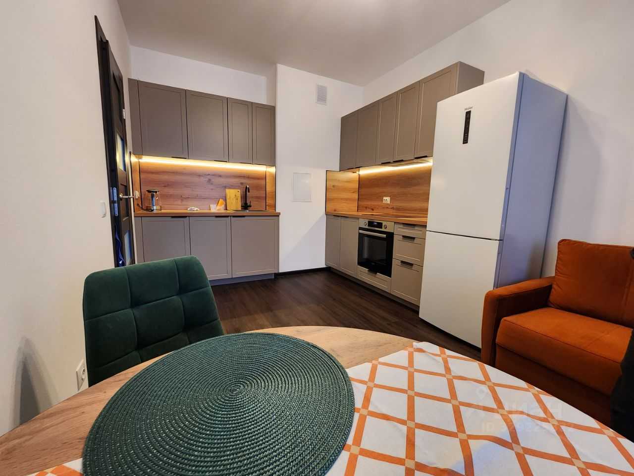 1-комнатная квартира, 37,1 м² — фотография 2