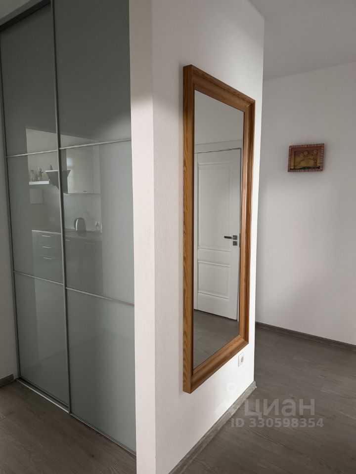 2-комнатная квартира, 64 м² — фотография 3