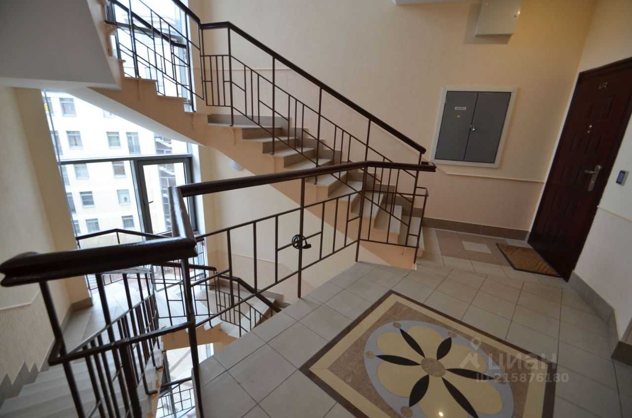 5-комнатная квартира, 200 м² — фотография 2