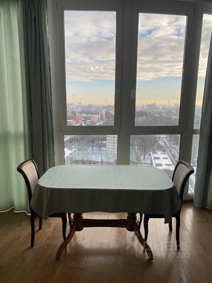 1-комнатная квартира, 75 м² — фотография 3