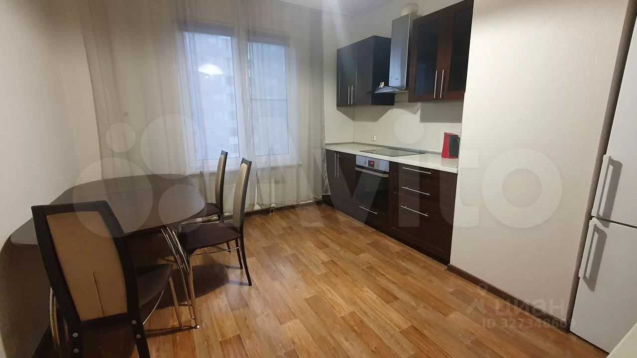 4-комнатная квартира, 100 м²