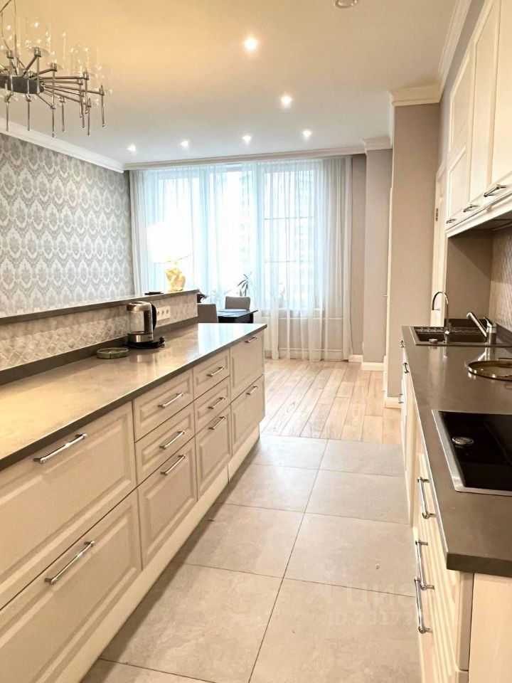 4-комнатная квартира, 125 м² — фотография 3