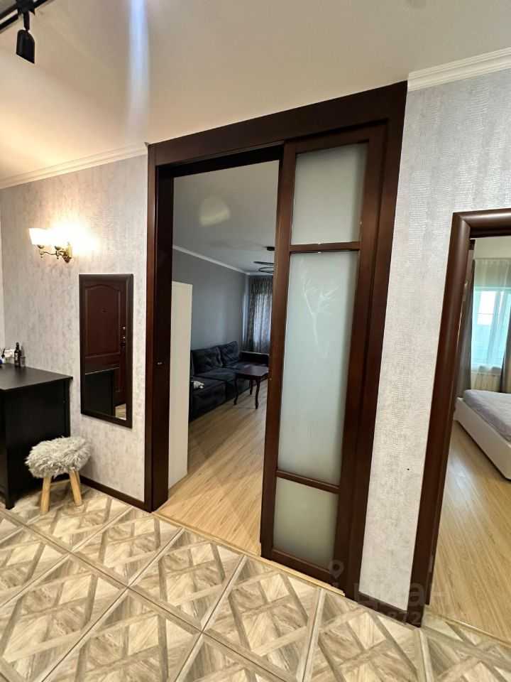 2-комнатная квартира, 67 м² — фотография 3