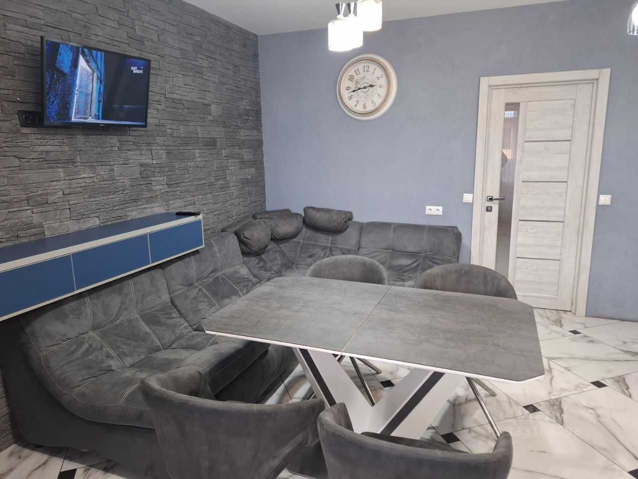 2-комнатная квартира, 70 м² — фотография 2