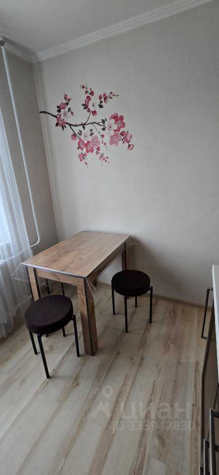 2-комнатная квартира, 58 м² — фотография 2