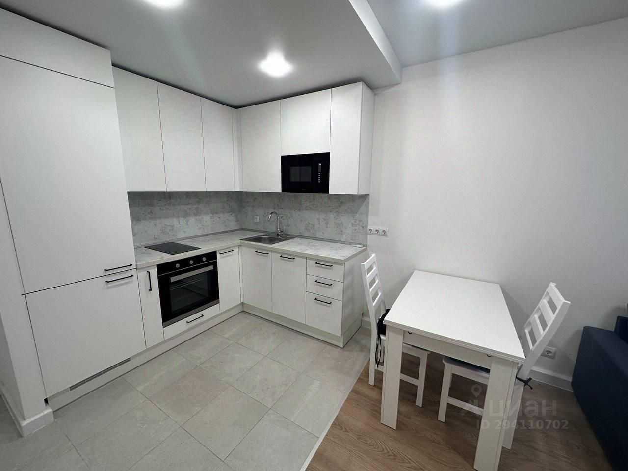 1-комнатная квартира, 42 м² — фотография 3