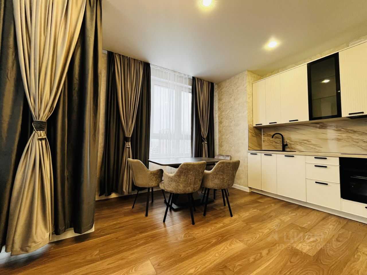 4-комнатная квартира, 92,7 м² — фотография 3