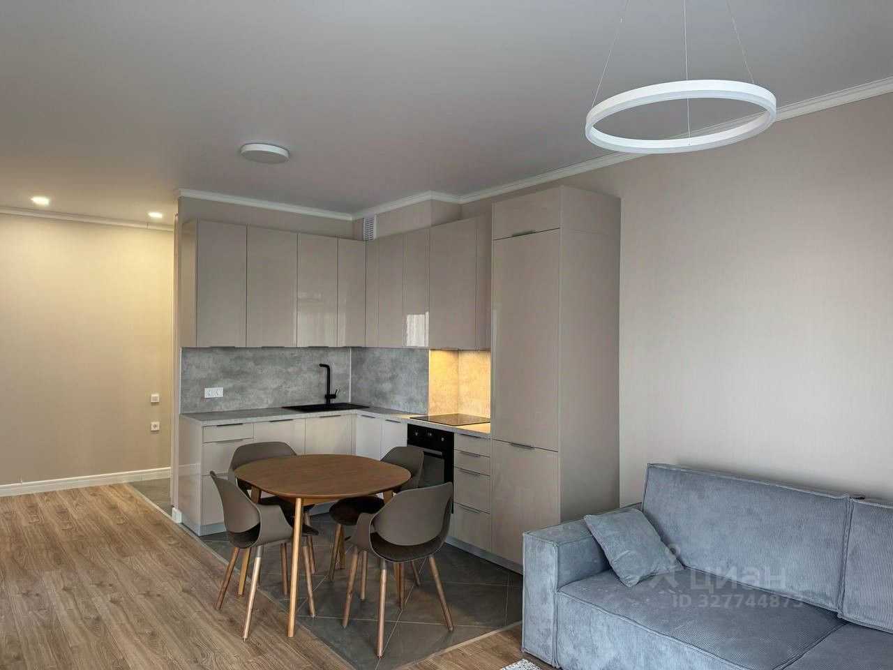 4-комнатная квартира, 77 м² — фотография 2
