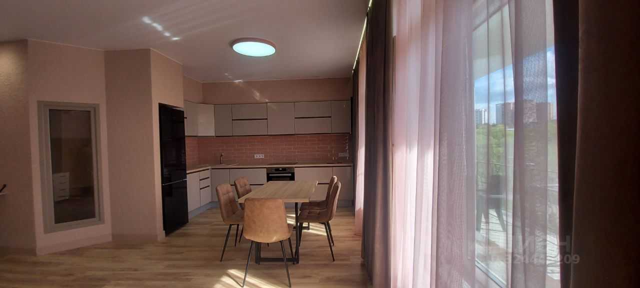 3-комнатная квартира, 90 м² — фотография 2