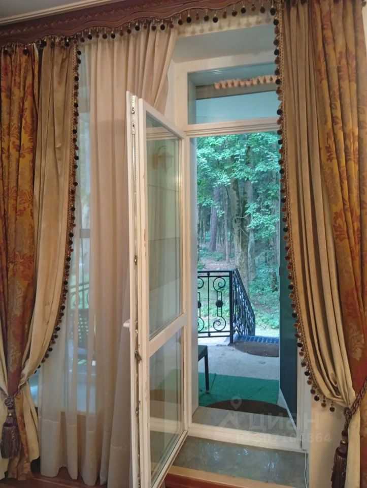 4-комнатная квартира, 193 м² — фотография 2