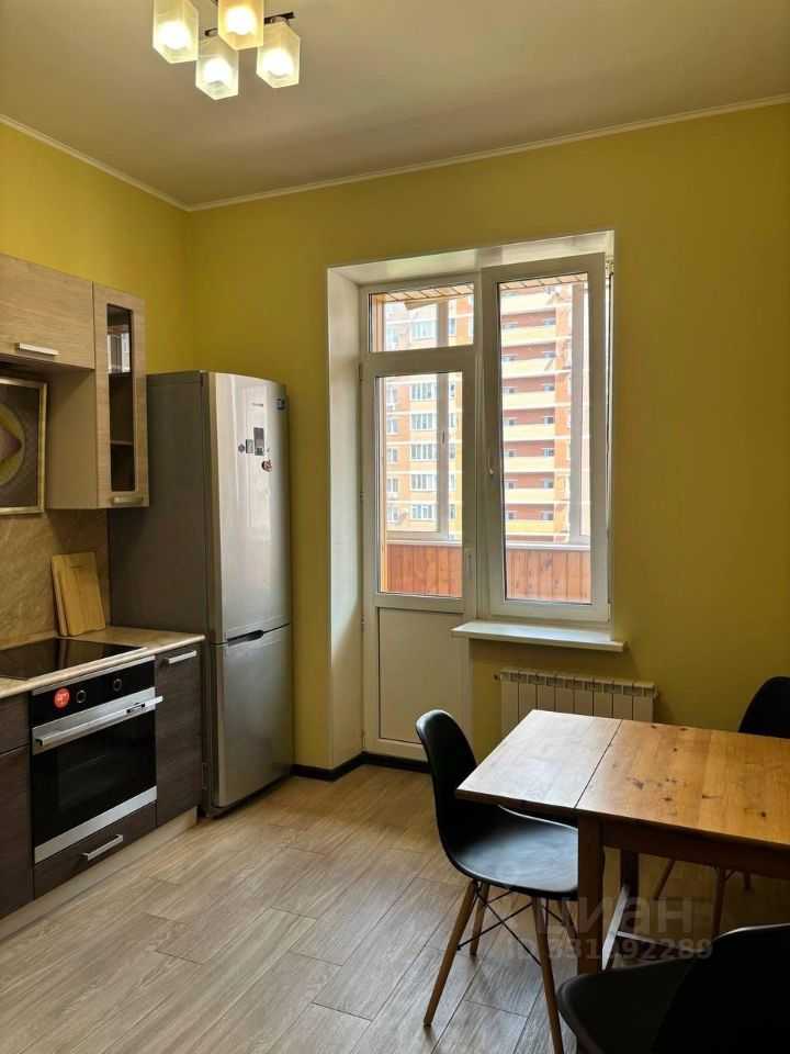 2-комнатная квартира, 70 м² — фотография 2