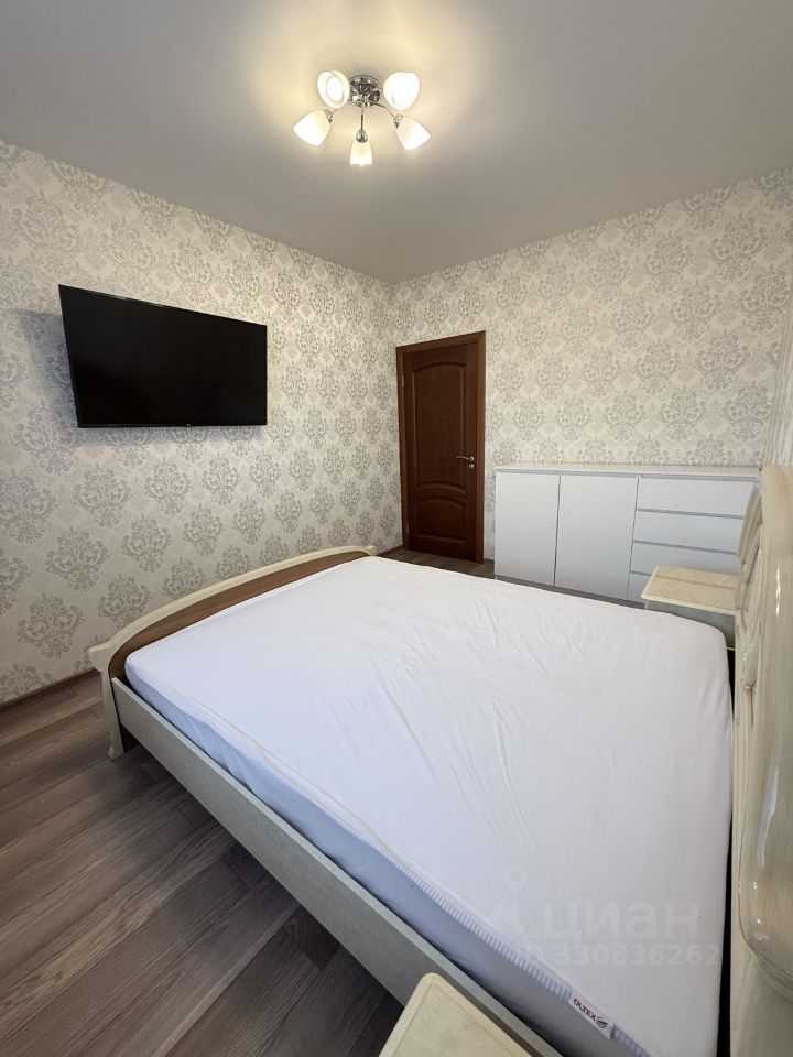 2-комнатная квартира, 67 м² — фотография 2