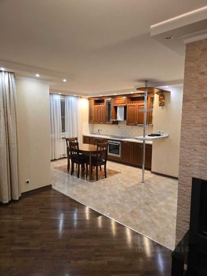 3-комнатная квартира, 105 м²