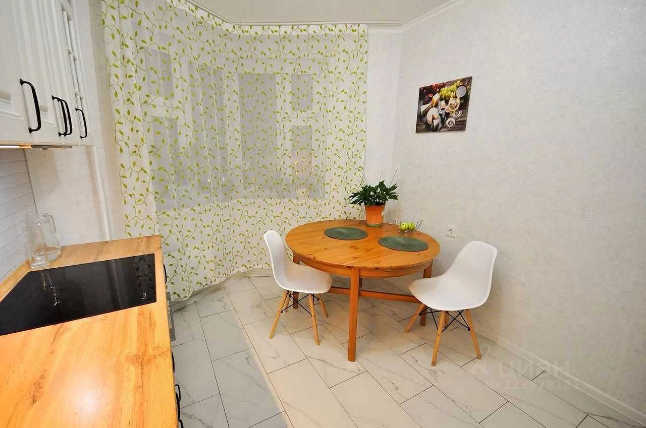 2-комнатная квартира, 52 м² — фотография 3