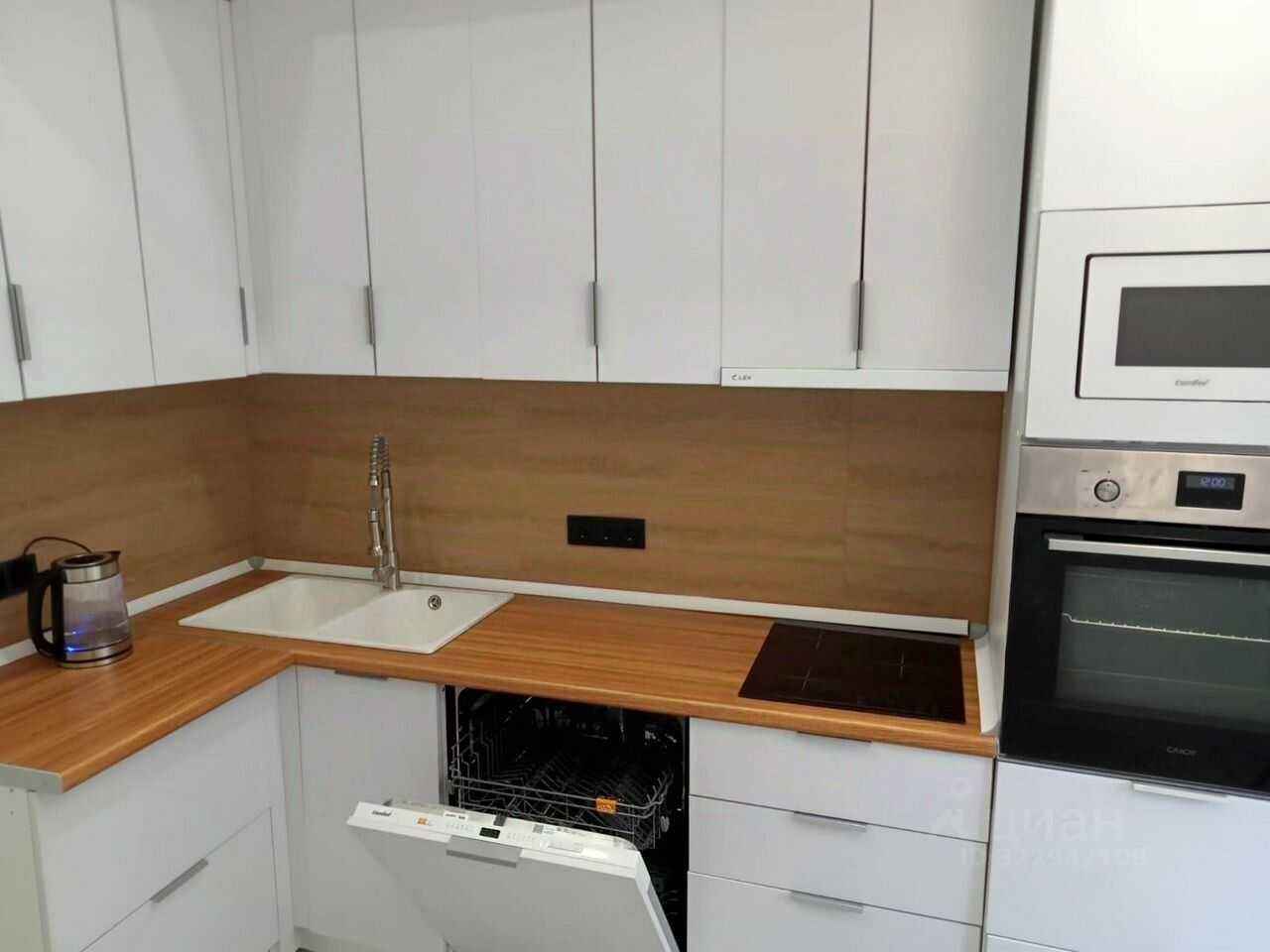 2-комнатная квартира, 56 м² — фотография 2