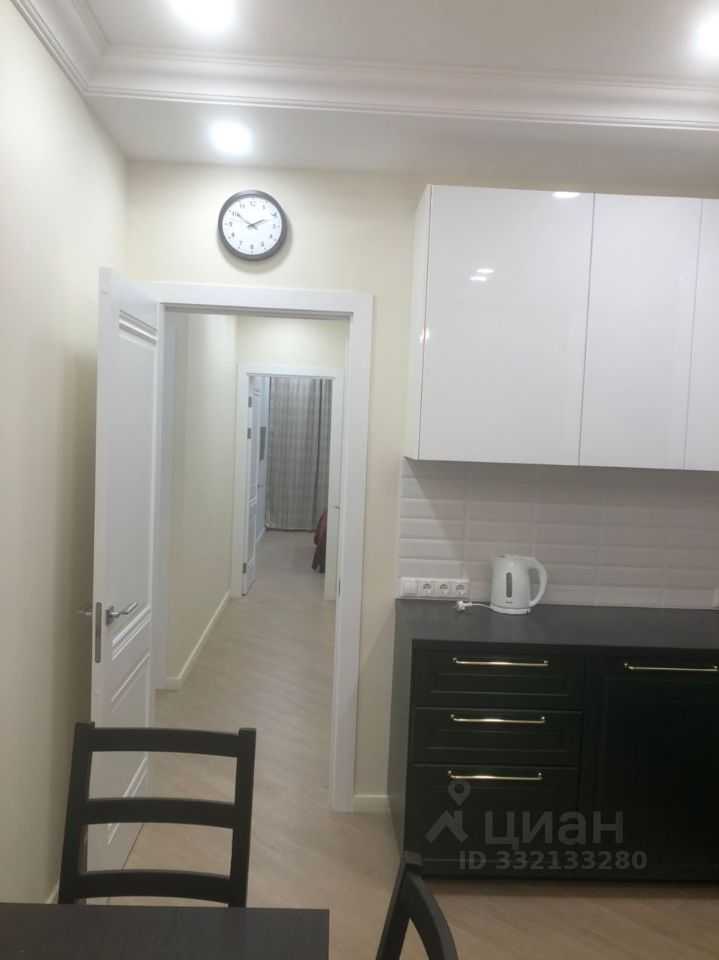 2-комнатная квартира, 65,2 м² — фотография 3