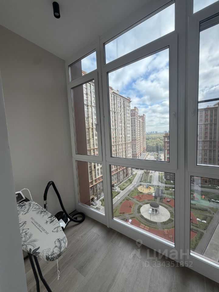 2-комнатная квартира, 64 м² — фотография 2