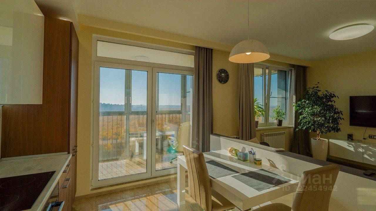 2-комнатная квартира, 65 м² — фотография 2
