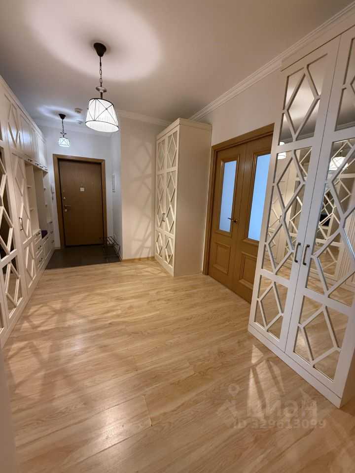 2-комнатная квартира, 62 м² — фотография 2