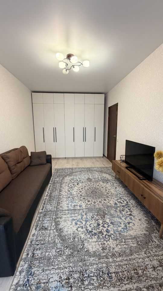 2-комнатная квартира, 66 м² — фотография 2