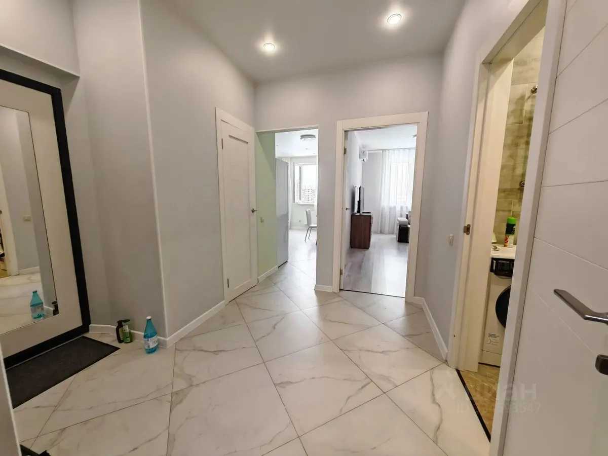 2-комнатная квартира, 65,5 м² — фотография 2